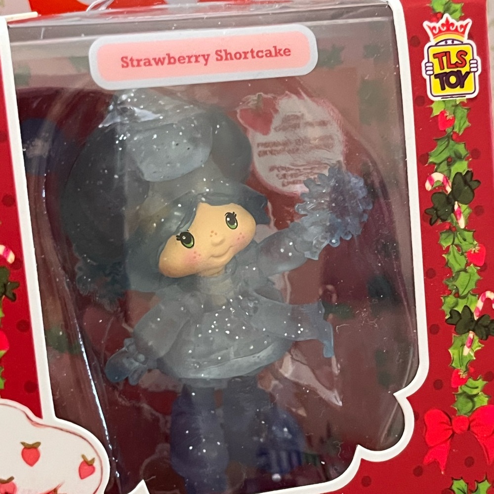 RARE CHASE Strawberry Shortcake Scented Mini Figure HOLIDAY Collection